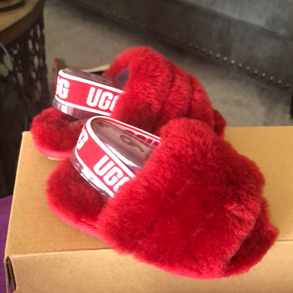 NIB Red UGG Toddler Fluff Slides Sz 6